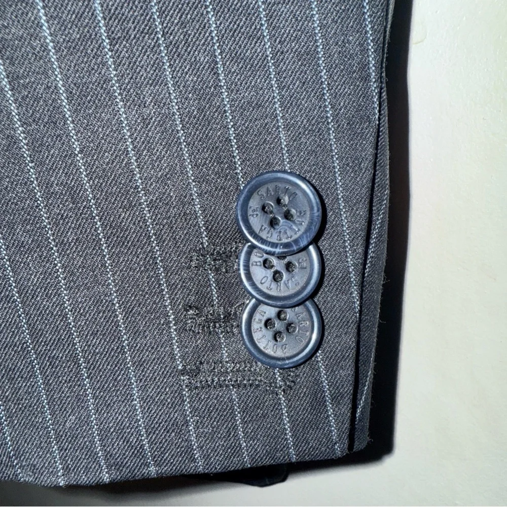 Sophisticated Black Pinstripe Men's Suit Jacket